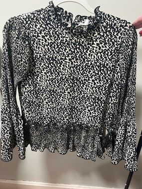 Anthropologie THML Crinkle Plisse Peplum Bell Sleeve Blouse Top Small